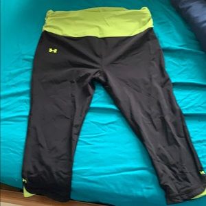 Capri under armour workout pants